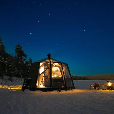Unique Warm Glass Igloo On A Frozen In Ivalo Appartamento