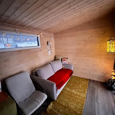 شقة Unique Warm Glass Igloo On A Frozen In Ivalo