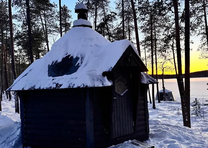 Unique Warm Glass Igloo On A Frozen In Ivalo Appartement *