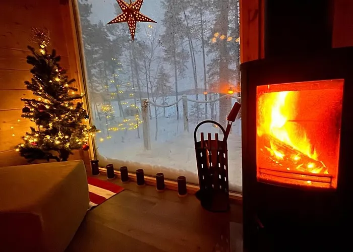 Unique Warm Glass Igloo On A Frozen In Ivalo Appartement *
